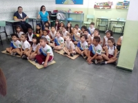 Centro Educacional Esplanada - Campo Grande - Zona Oeste - RJ - Ed. Infantil e Fundamental I - Visita do Brownie e Quiz animado. - código foto:  12661