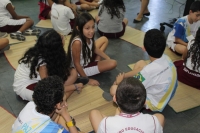 Centro Educacional Esplanada - Campo Grande - Zona Oeste - RJ - Ed. Infantil e Fundamental I - Visita do Brownie e Quiz animado. - código foto:  12691