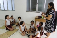 Centro Educacional Esplanada - Campo Grande - Zona Oeste - RJ - Ed. Infantil e Fundamental I - Visita do Brownie e Quiz animado. - código foto:  12725